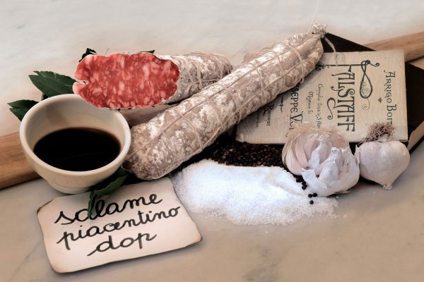 Il Salame Piacentino DOP-2 Il Salame Piacentino DOP